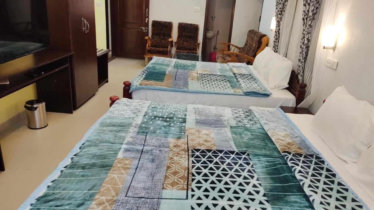 Royal Serene Villas 乌提 外观 照片