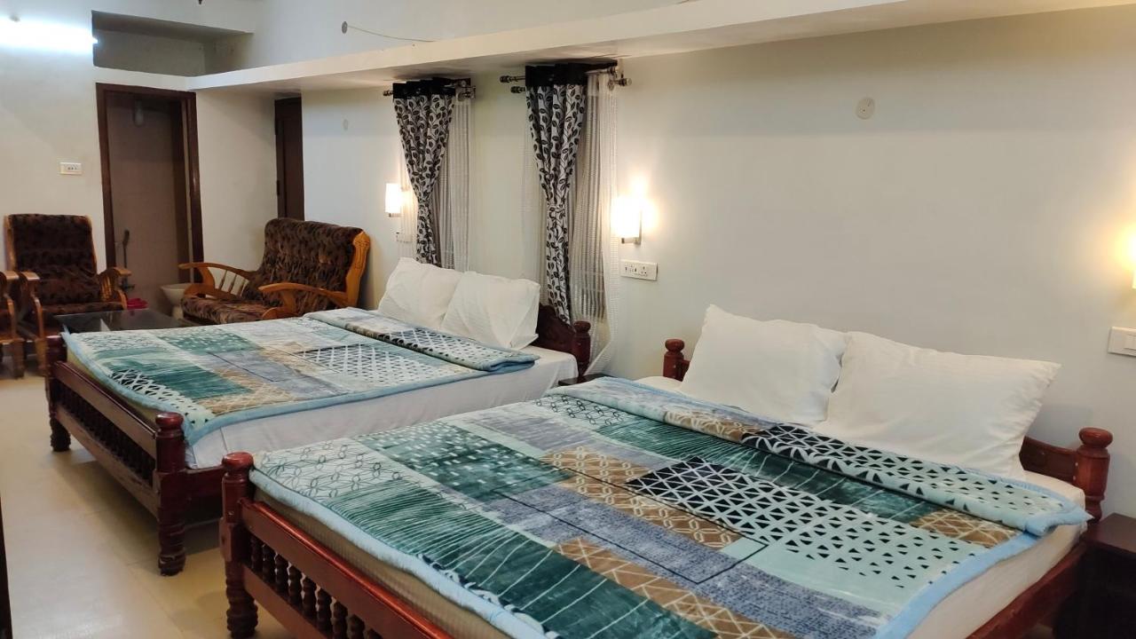 Royal Serene Villas 乌提 外观 照片