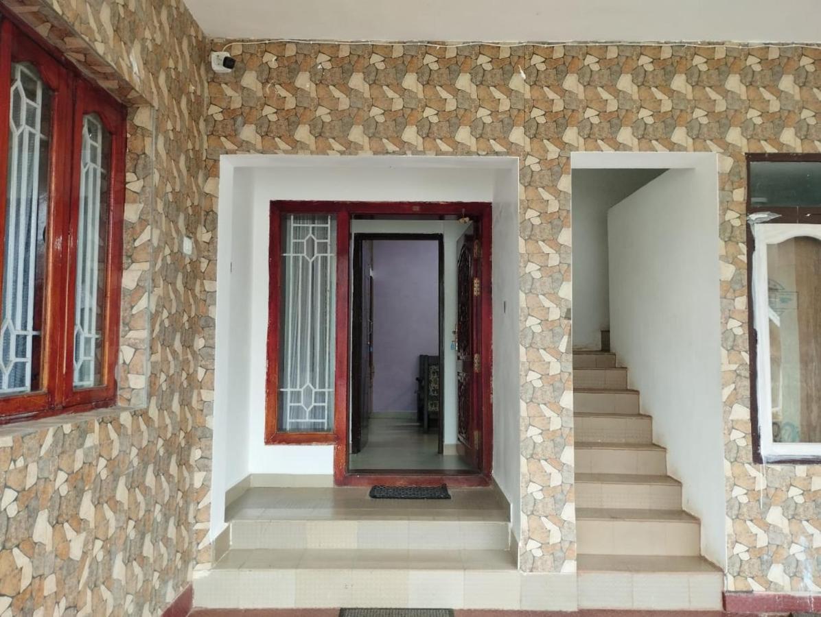 Royal Serene Villas 乌提 外观 照片