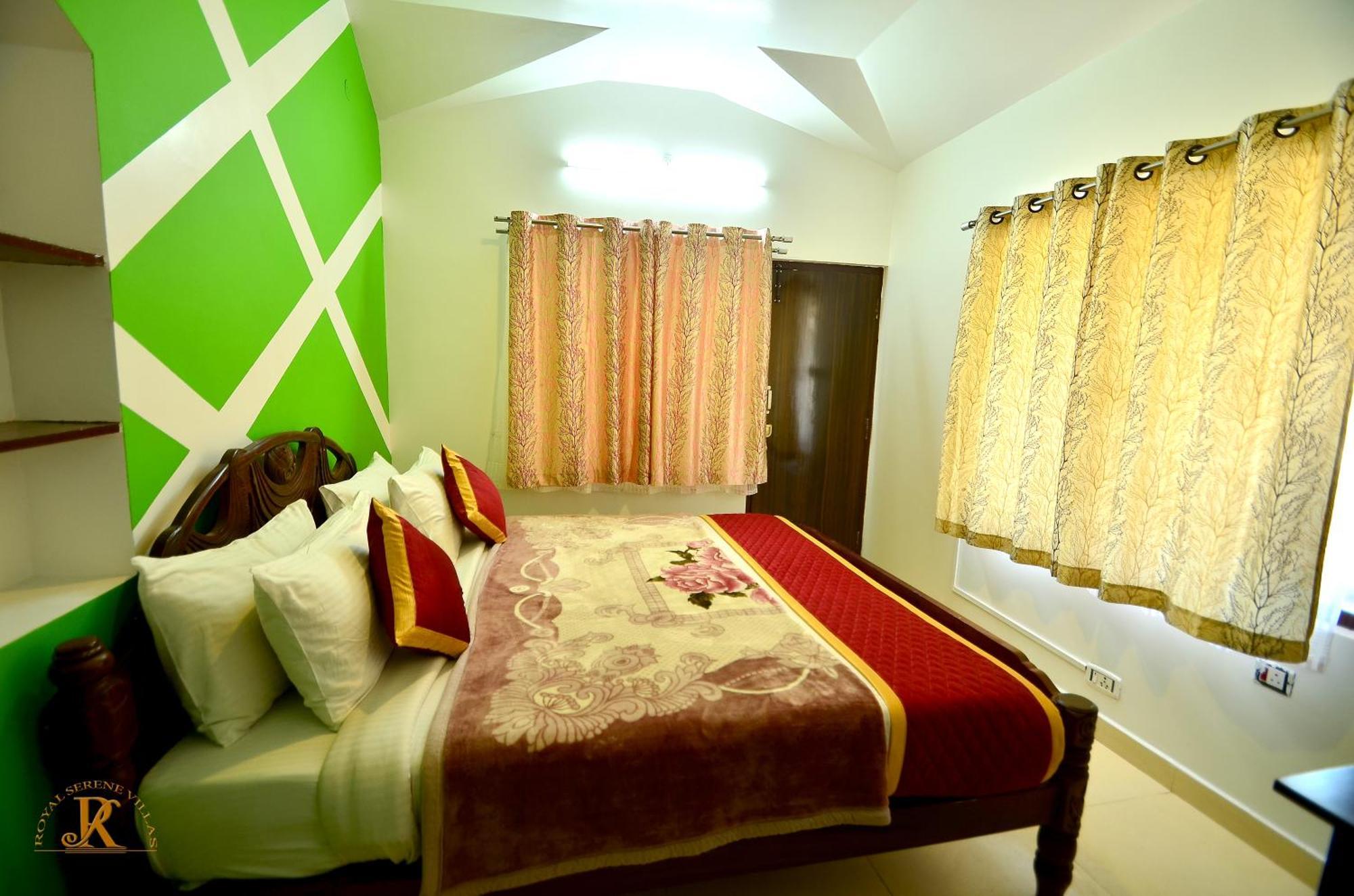 Royal Serene Villas 乌提 外观 照片